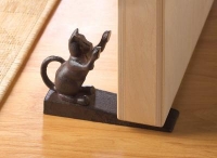 #10015651 CAT SCRATCHING DOOR STOPPER